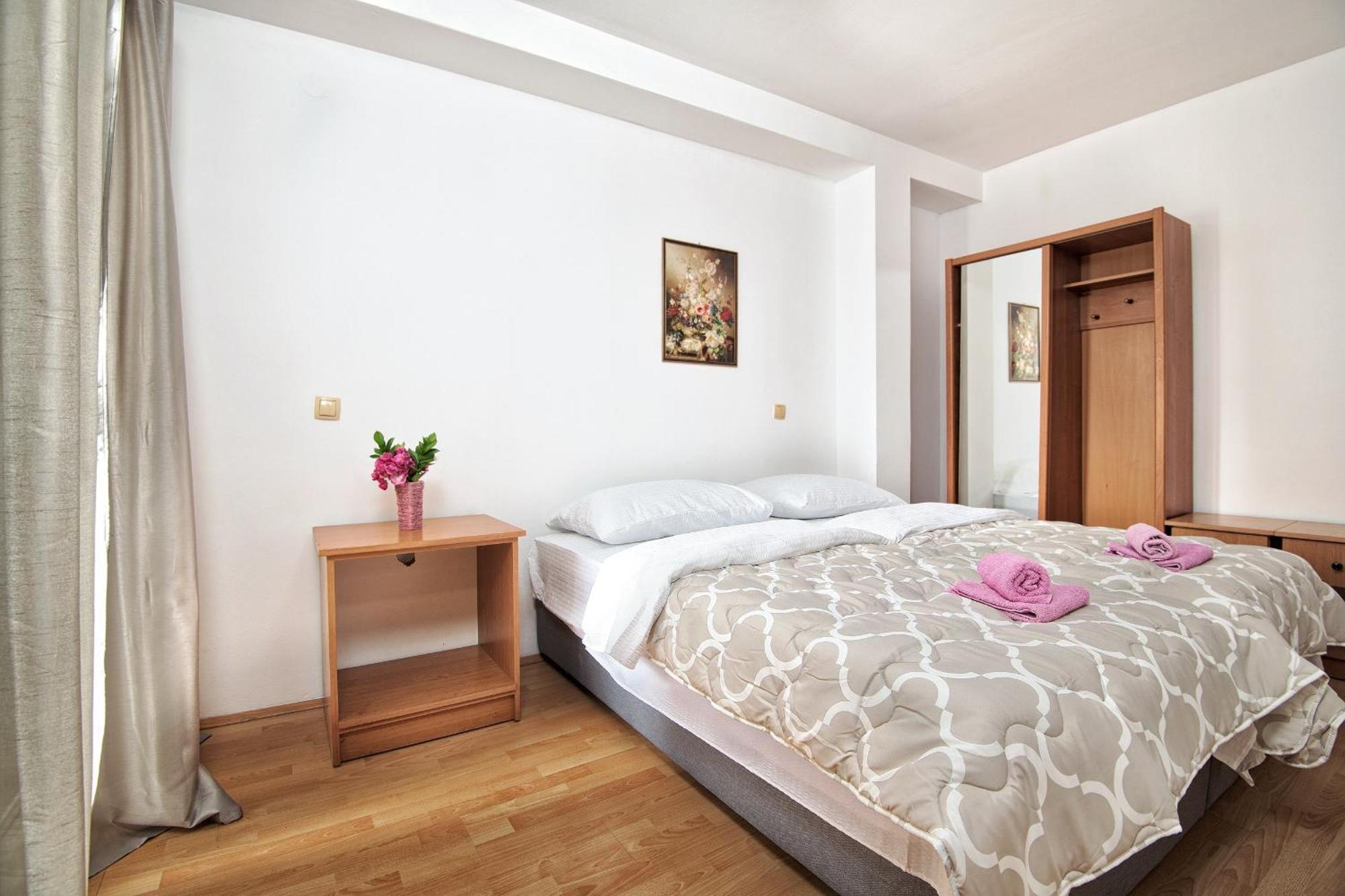 Studio & Apartments More Neum Bagian luar foto