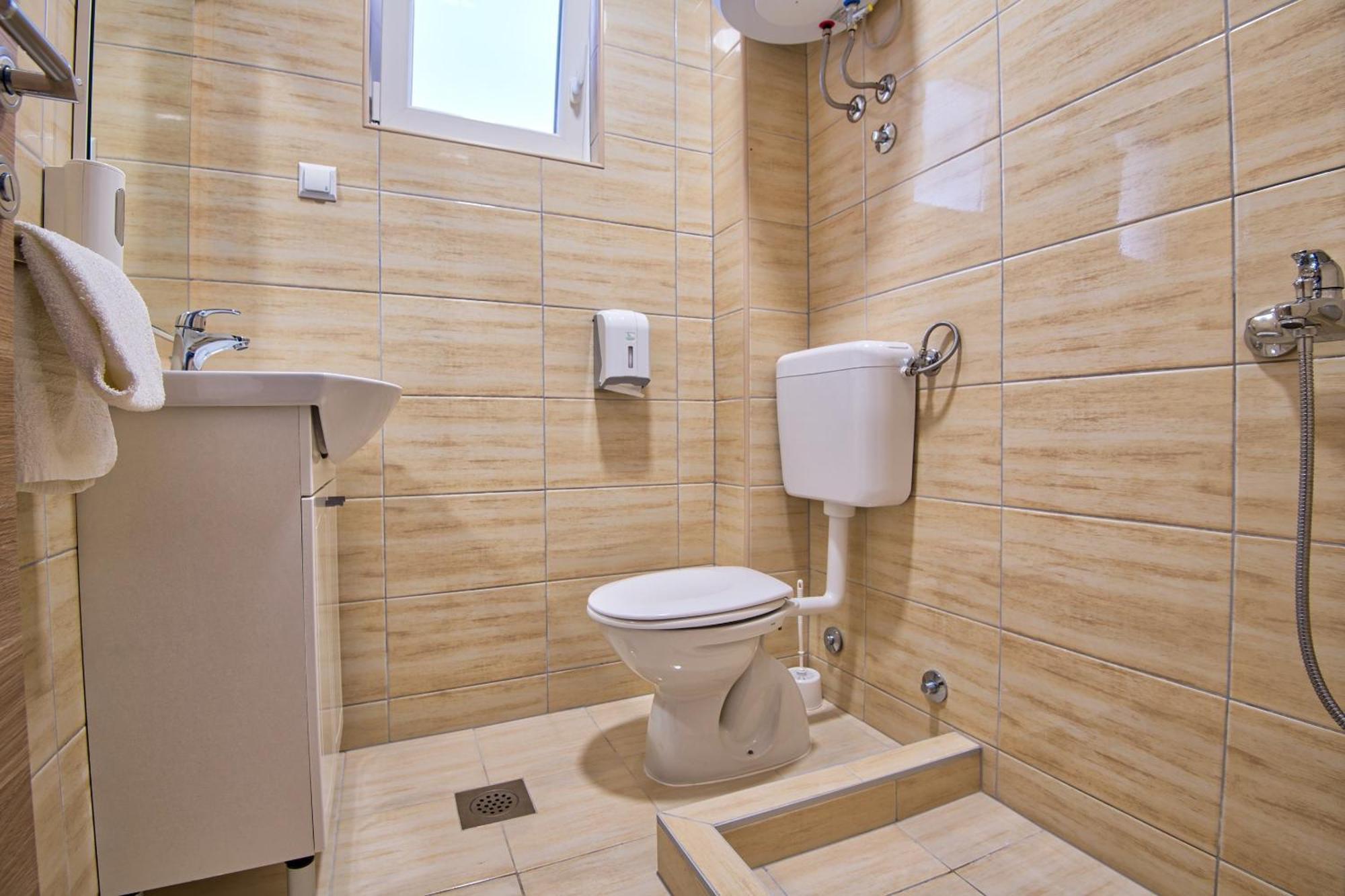 Studio & Apartments More Neum Bagian luar foto