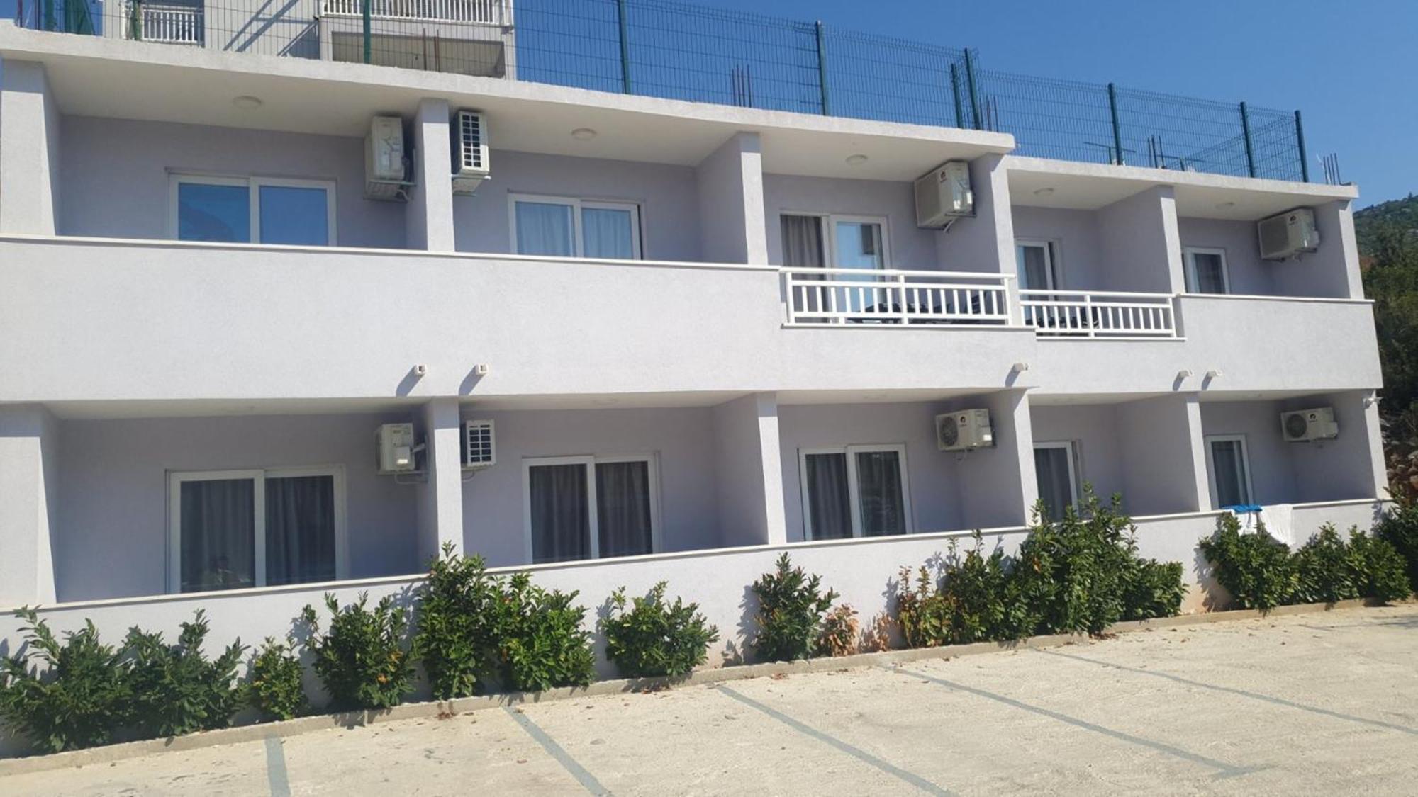 Studio & Apartments More Neum Bagian luar foto