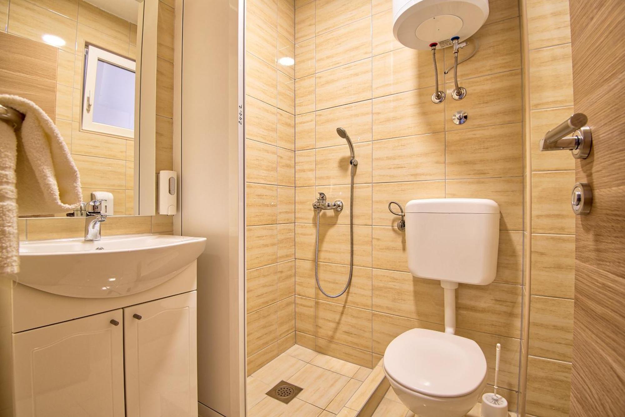Studio & Apartments More Neum Bagian luar foto