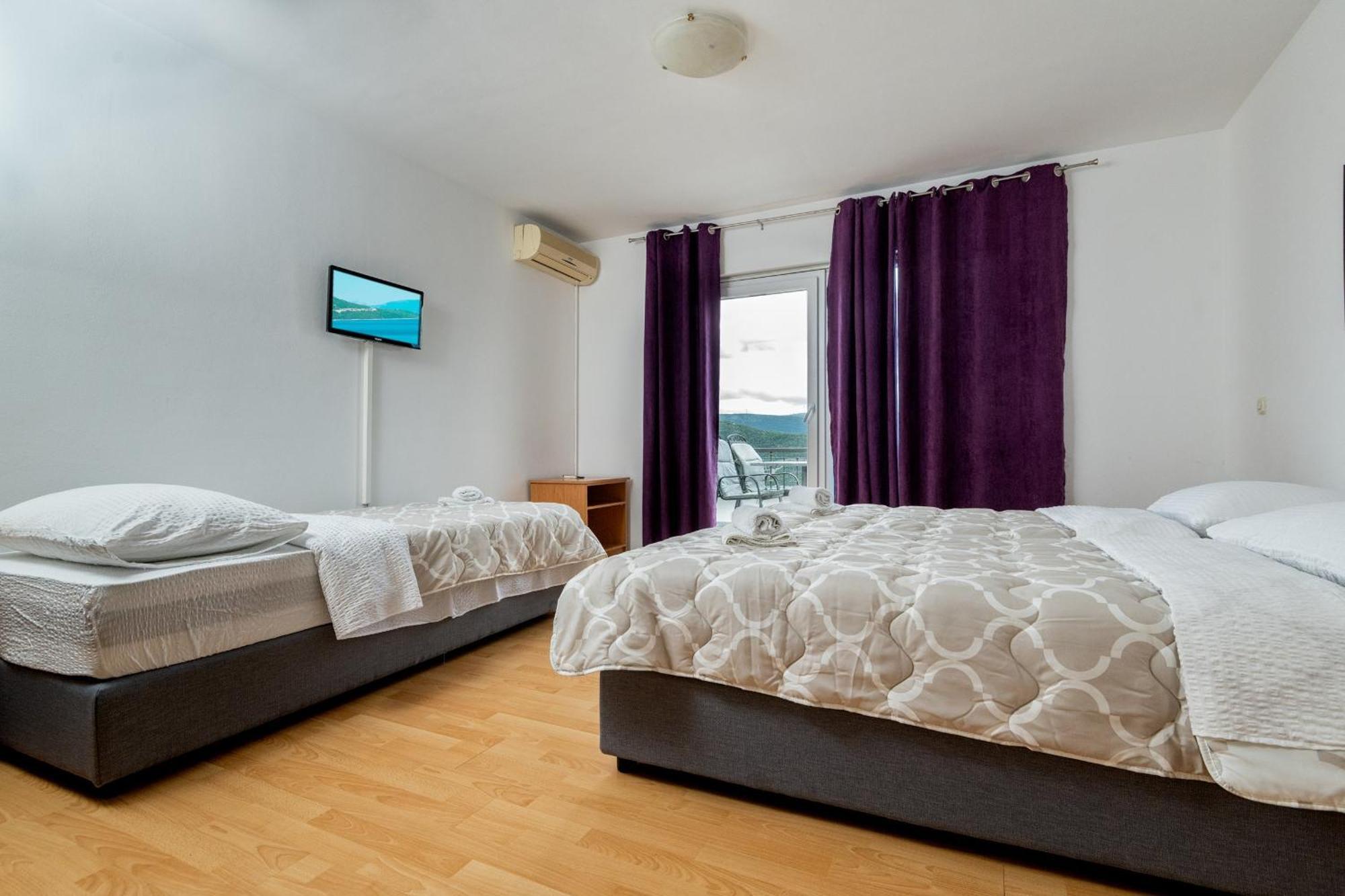 Studio & Apartments More Neum Bagian luar foto