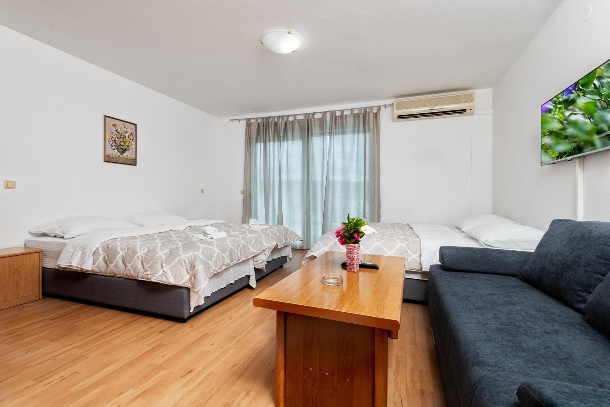 Studio & Apartments More Neum Bagian luar foto