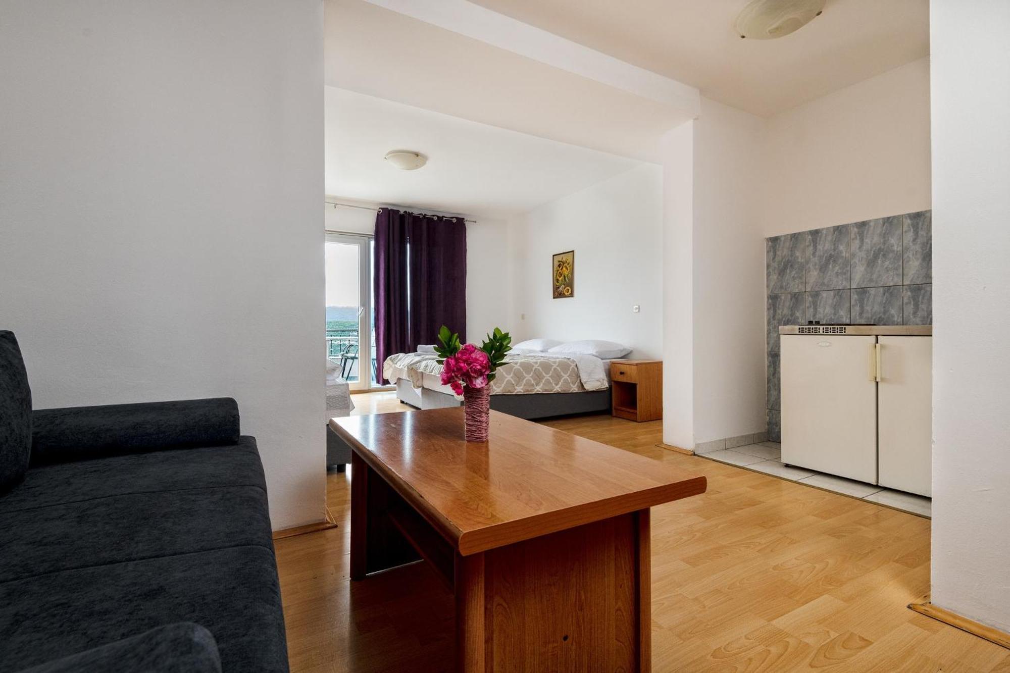 Studio & Apartments More Neum Bagian luar foto